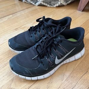 Nike free run trainers